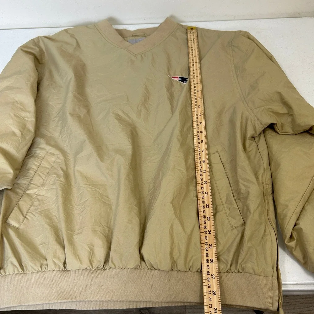 Reebok New England Patriots V-Neck Windshirt Tan Pullover XL 5590
